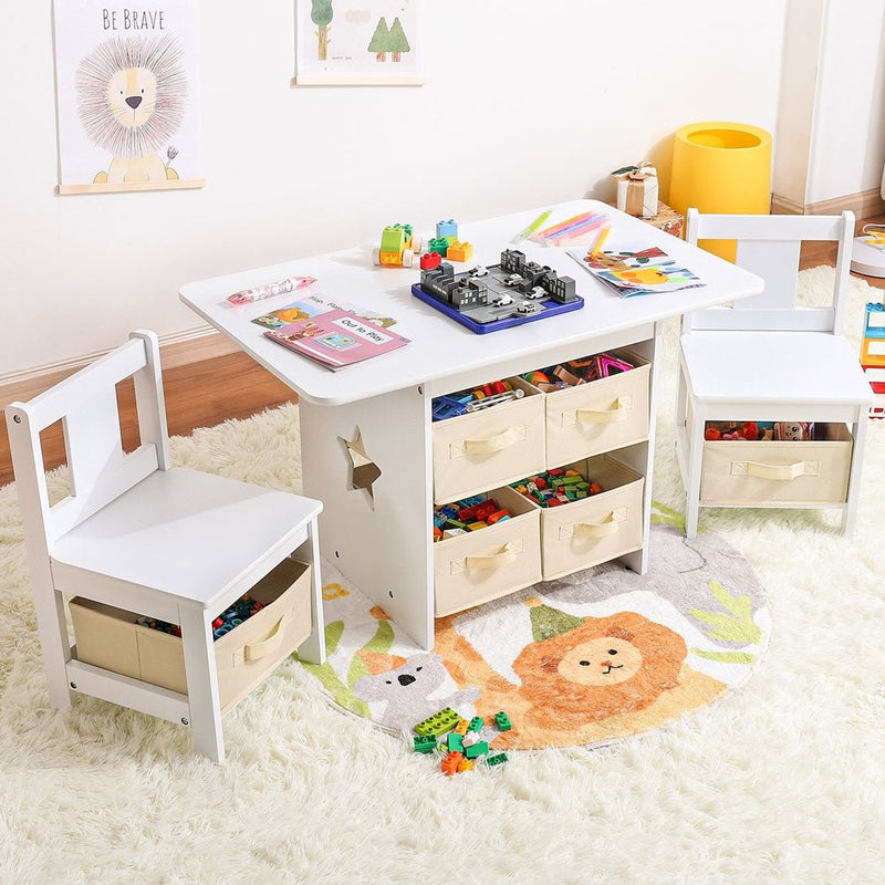 Kidnersitzgruppe aus Holz mit Kindertisch, 2 Stühlen und Schubladen —