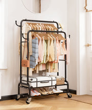 Yorbay Kleiderständer mit Rollen, Doppelstange, 2 Ablagen & 4 Haken - YB106 - T075 - 9 - Yorbay.de
