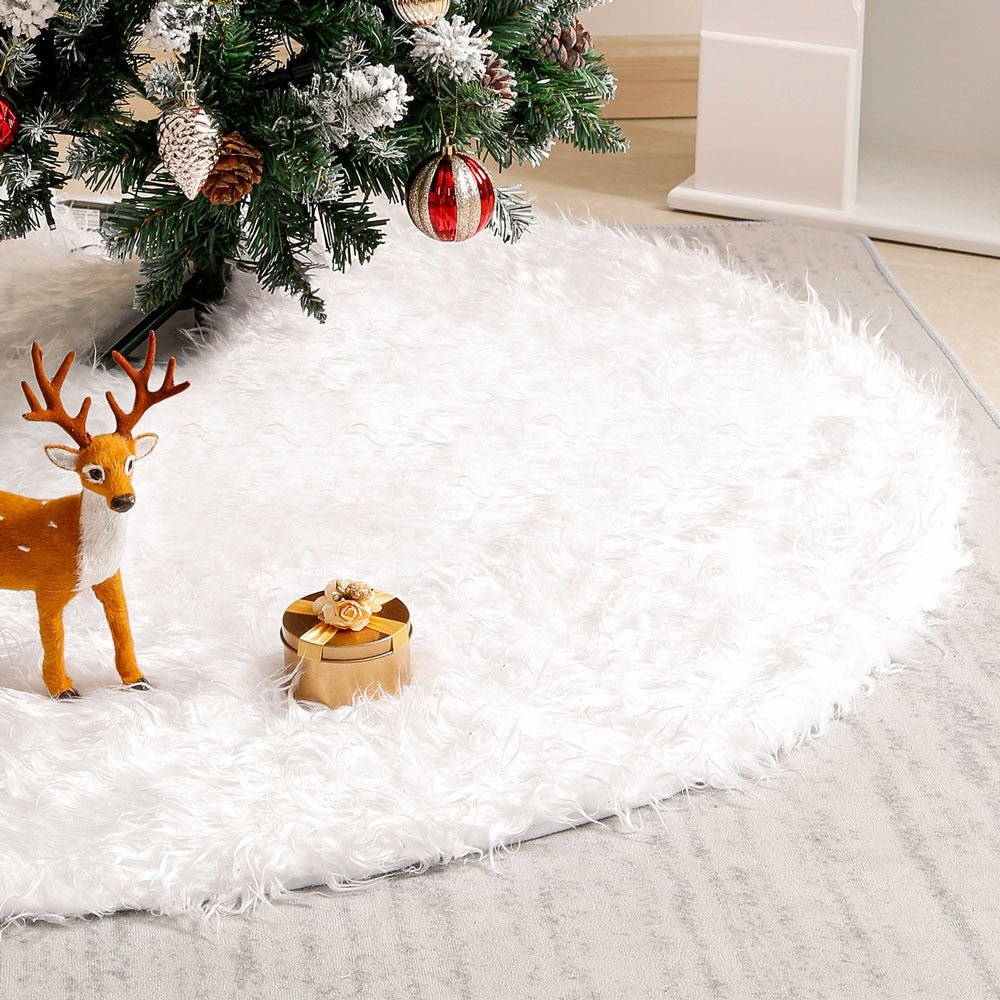 Weihnachtsbaumdecke aus Kunstfell weiß, 78cm / 90cm / 122cm / 150cm —